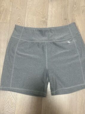 3/$20-Athletic Works Gray Women's Athletic Stretch Shorts XL 14-16